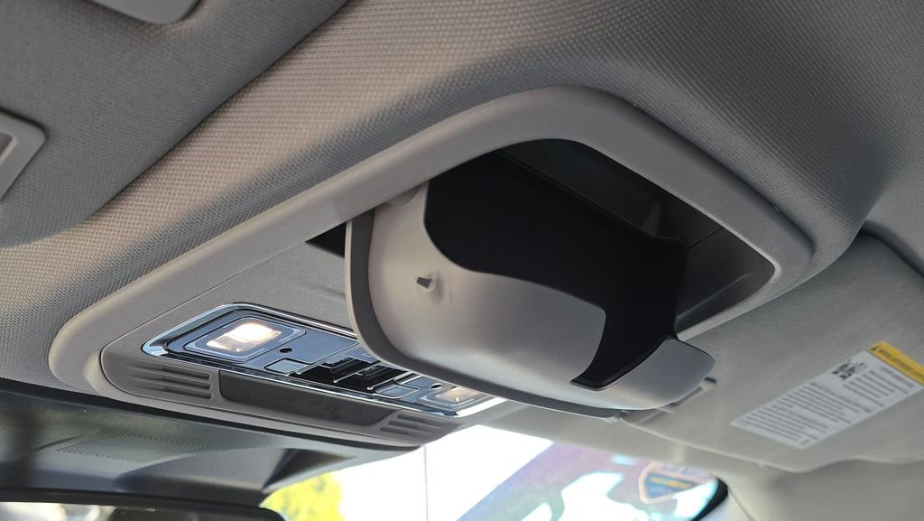 Used 2020 Lincoln Corsair FWD w/ Premium Package image 35