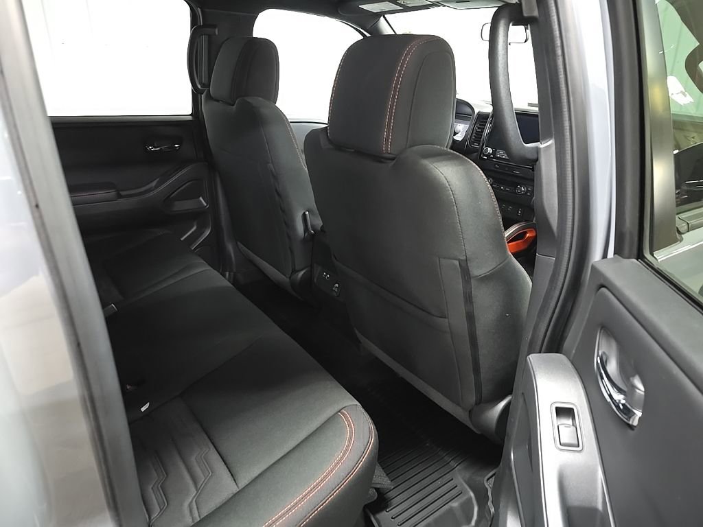 Used 2023 Nissan Frontier PRO-4X w/ Pro Convenience Package image 17