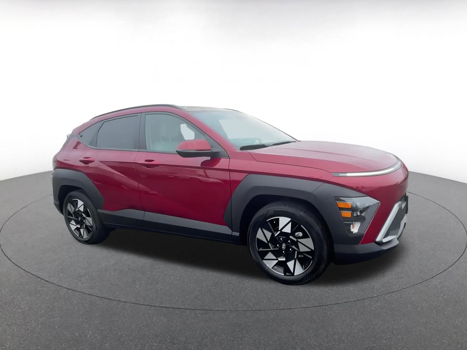 Used 2025 Hyundai Kona SEL image 2