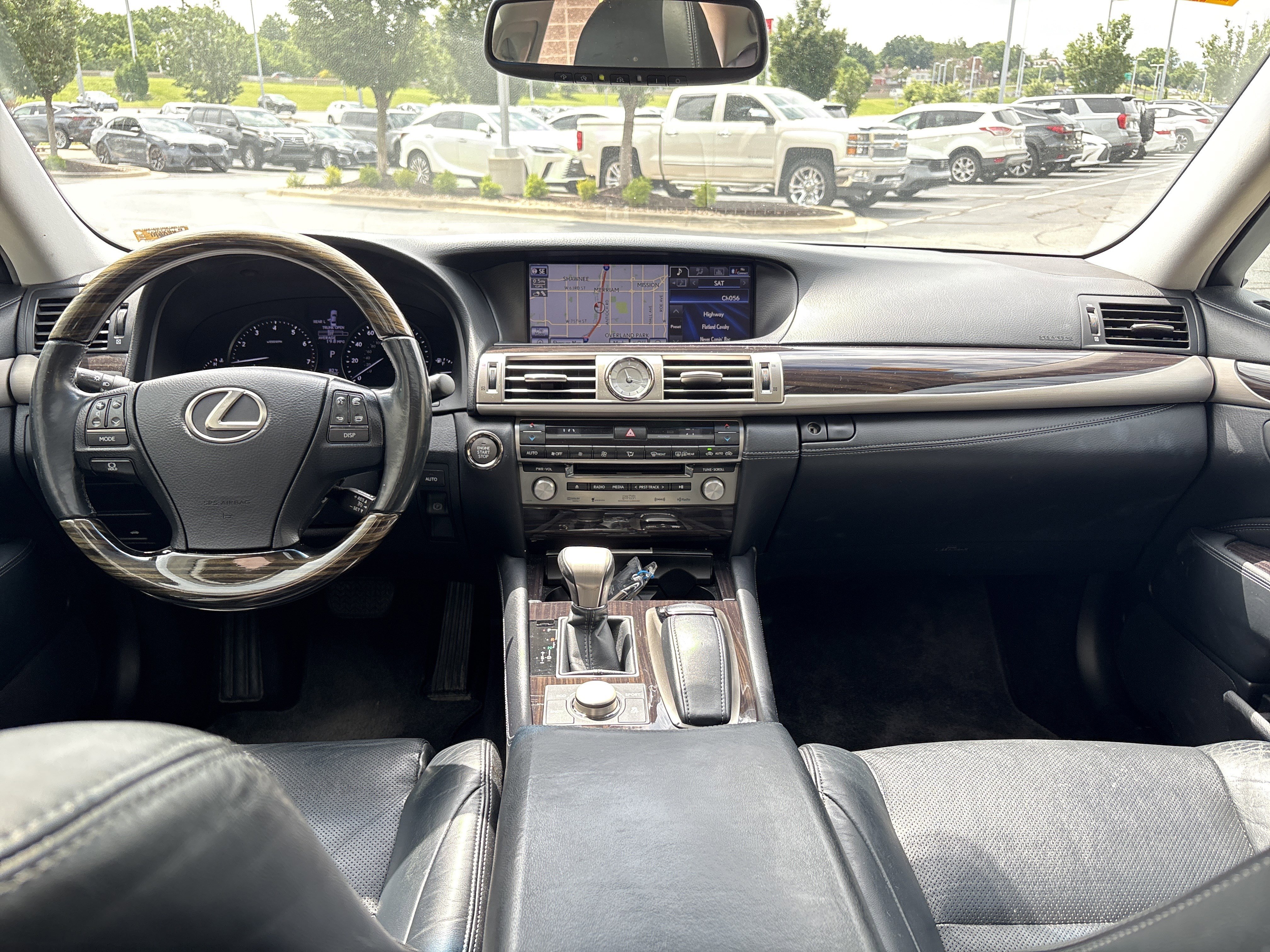Used 2013 Lexus LS 460 AWD w/ Comfort Pkg image 29