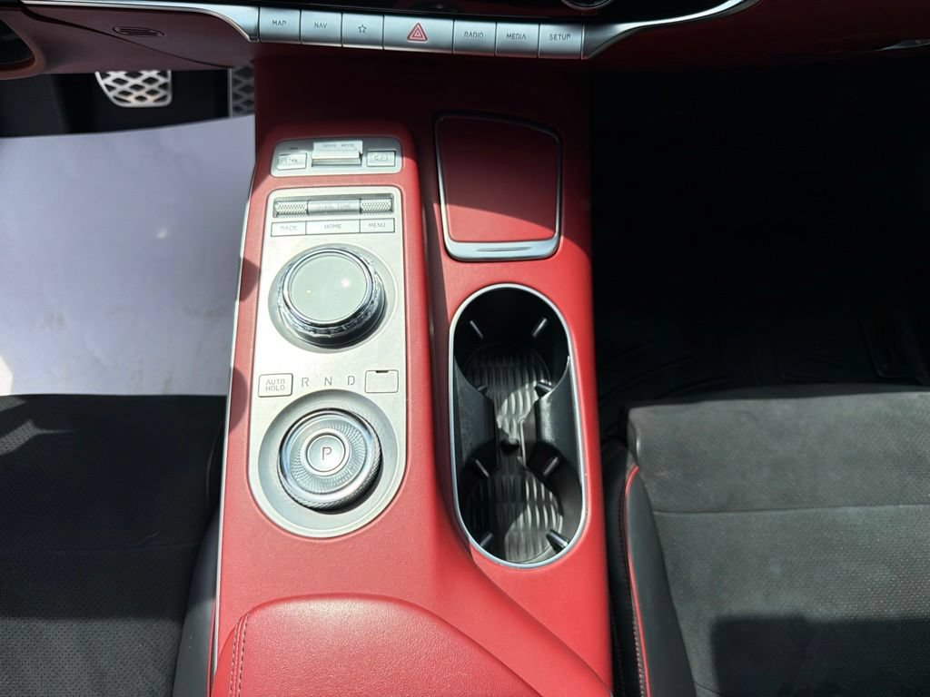Used 2022 Genesis GV70 3.5T Sport w/ Sport Prestige Package AWD/4WD image 23