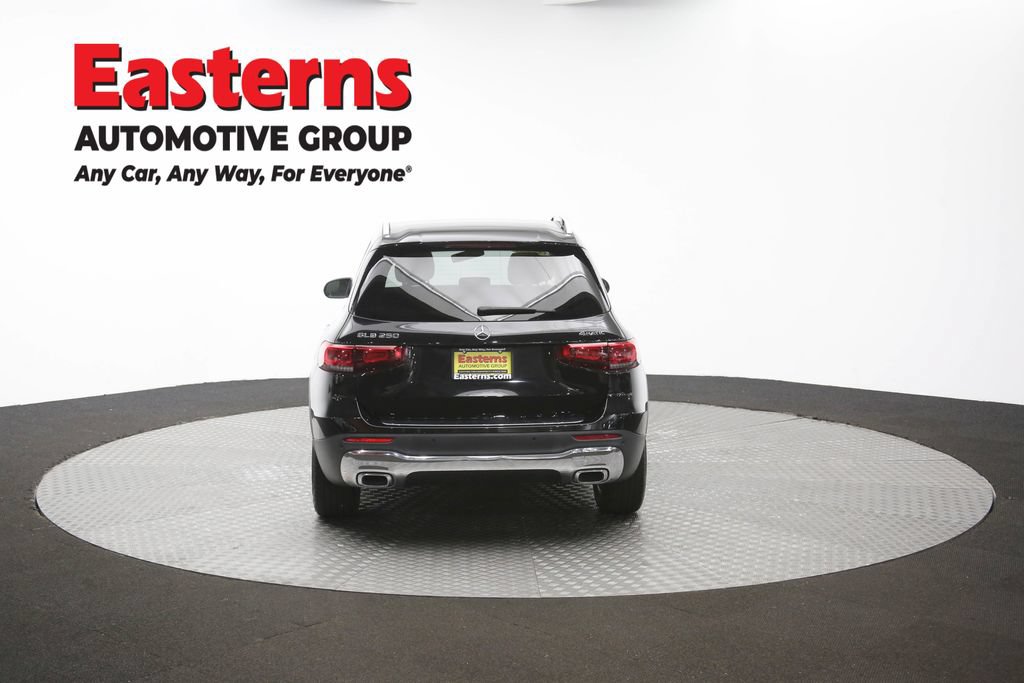 Used 2022 Mercedes-Benz GLB 250 4MATIC image 37