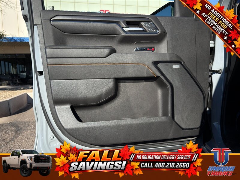 Used 2024 GMC Sierra 1500 AT4 w/ Technology Package AWD/4WD image 18