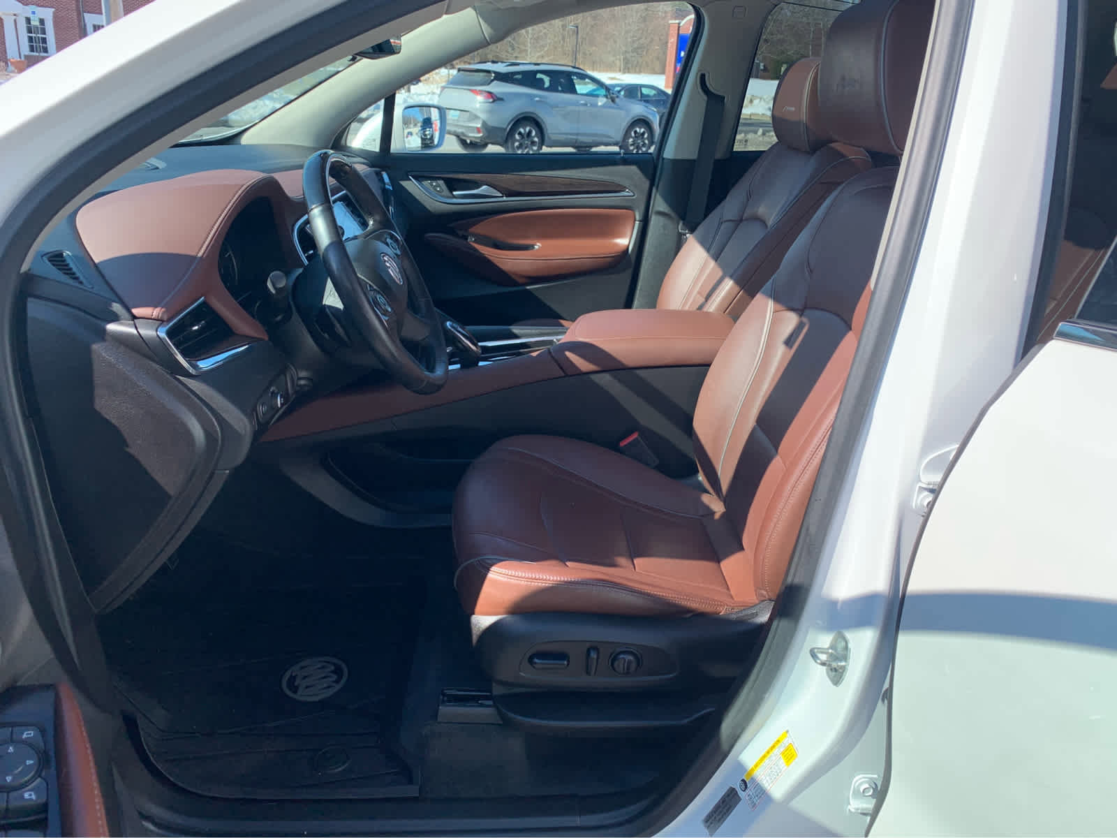 Used 2018 Buick Enclave Avenir w/ Avenir Technology Package image 11