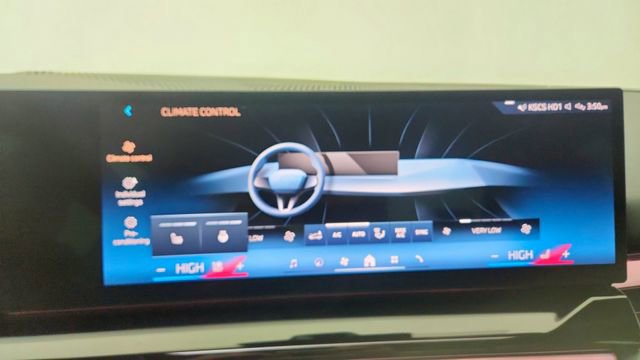 Used 2026 BMW 540i xDrive image 53