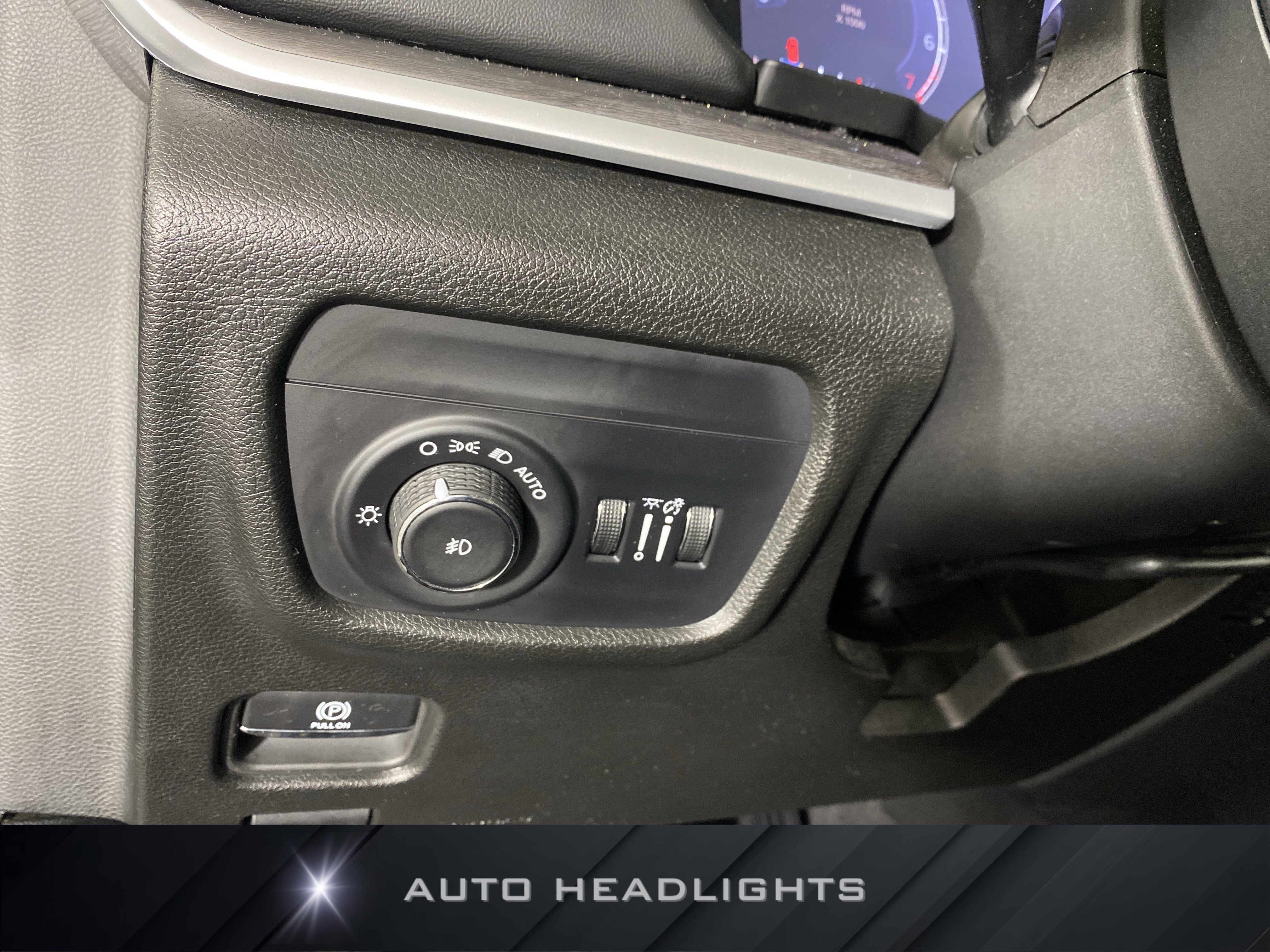 Used 2023 Jeep Grand Cherokee Limited image 26