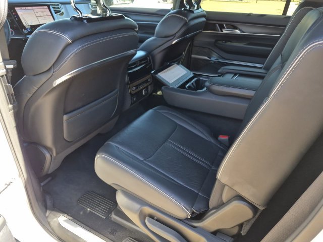 Used 2024 Jeep Grand Wagoneer L Series II w/ Quick Order Packagew 28T AWD/4WD image 26
