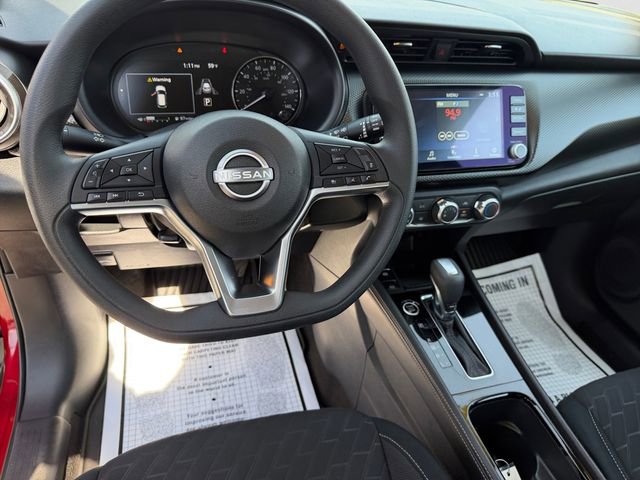 Used 2024 Nissan Kicks SV image 10
