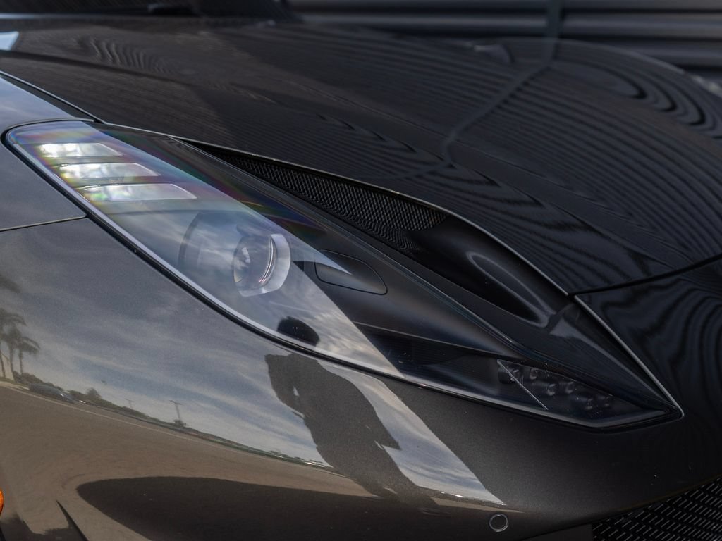 Used 2019 Ferrari 812 Superfast RWD image 13
