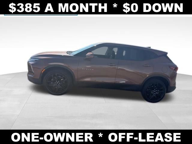 Used 2023 Chevrolet Blazer LT FWD image 2
