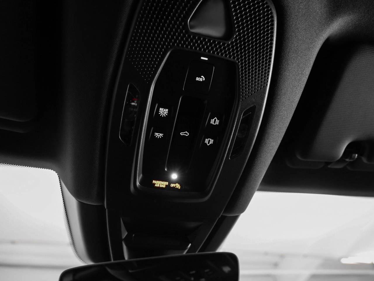 New 2025 Porsche Cayenne image 32