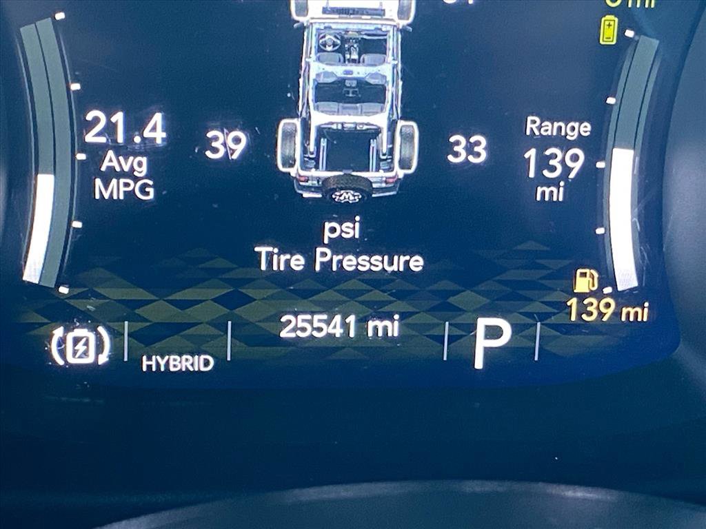 Used 2022 Jeep Wrangler Unlimited Sahara w/ Cold Weather Group image 16