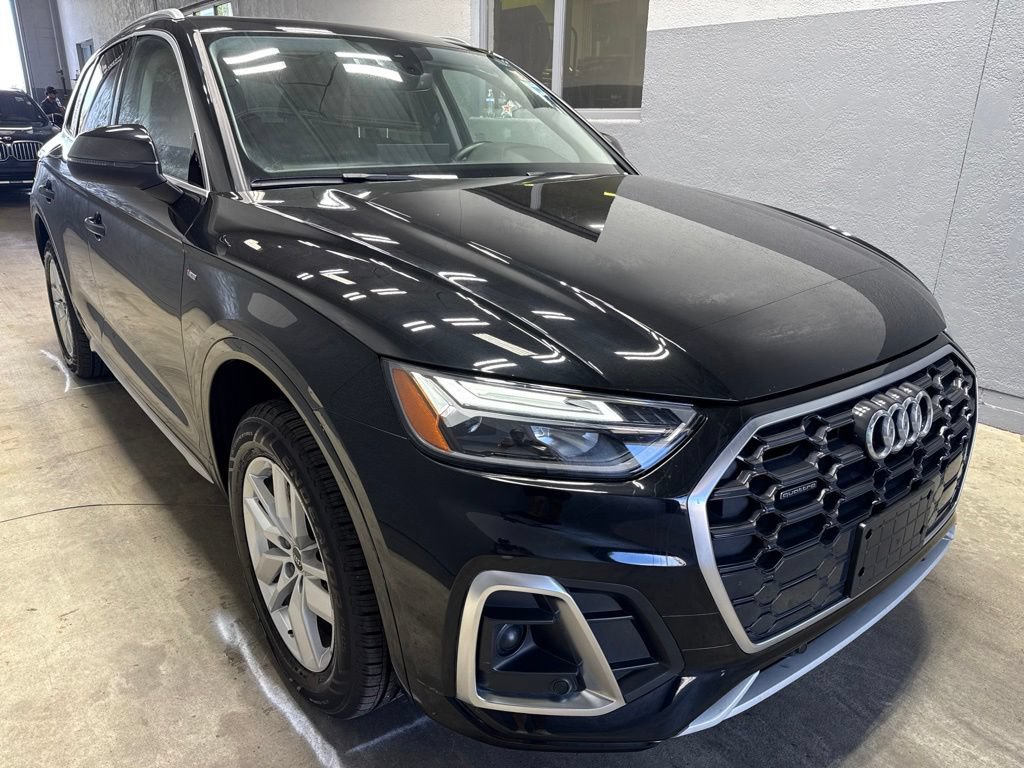 Used 2023 Audi Q5 2.0T Premium w/ Convenience Package AWD/4WD image 5