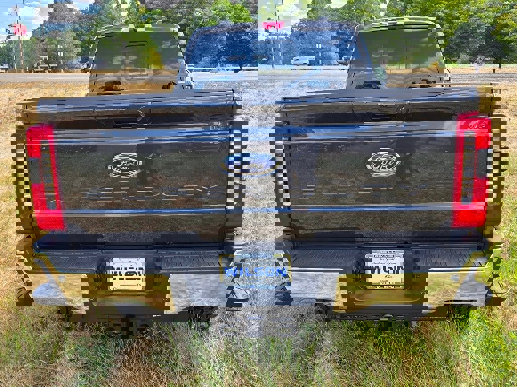New 2025 Ford F350 Lariat w/ Lariat Ultimate Package image 4