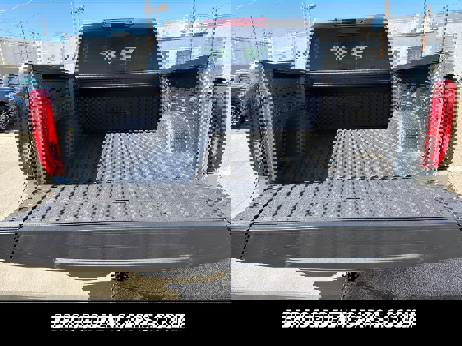 New 2026 GMC Sierra 1500 AT4 w/ AT4 Premium Package image 9