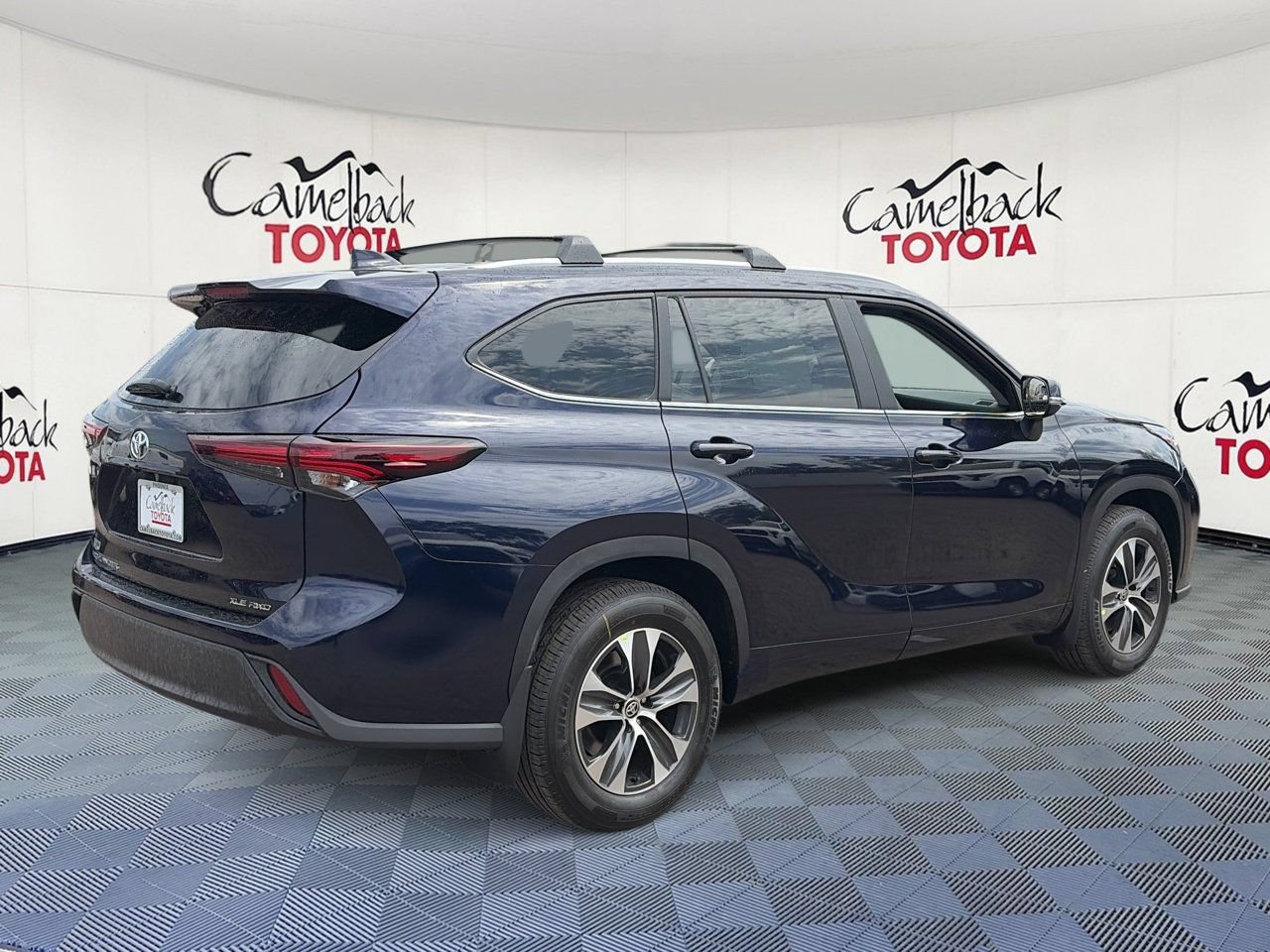 New 2026 Toyota Highlander XLE AWD/4WD image 7