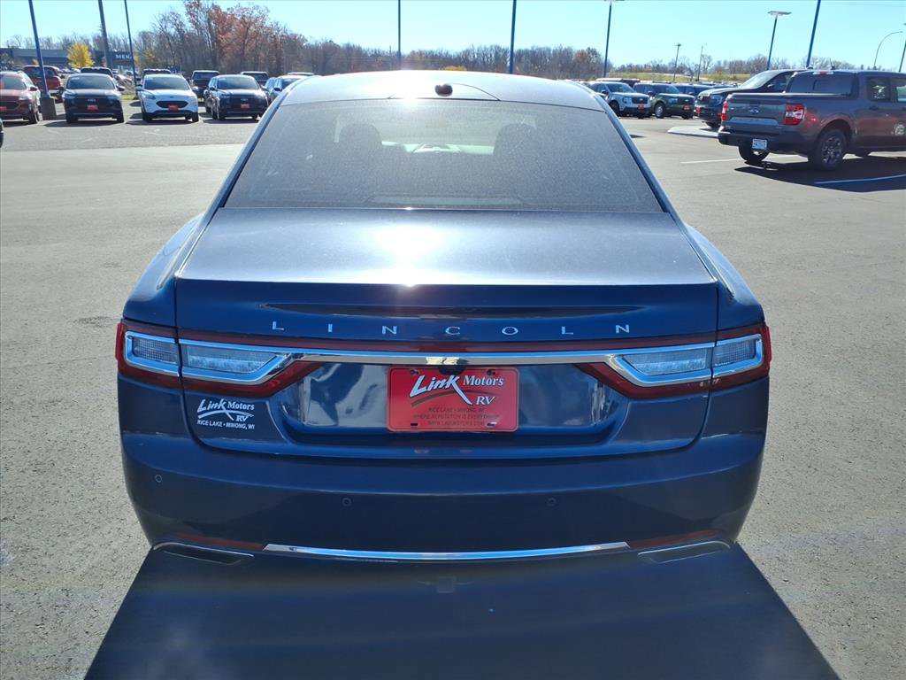 Used 2017 Lincoln Continental Reserve w/ Luxury Package image 4