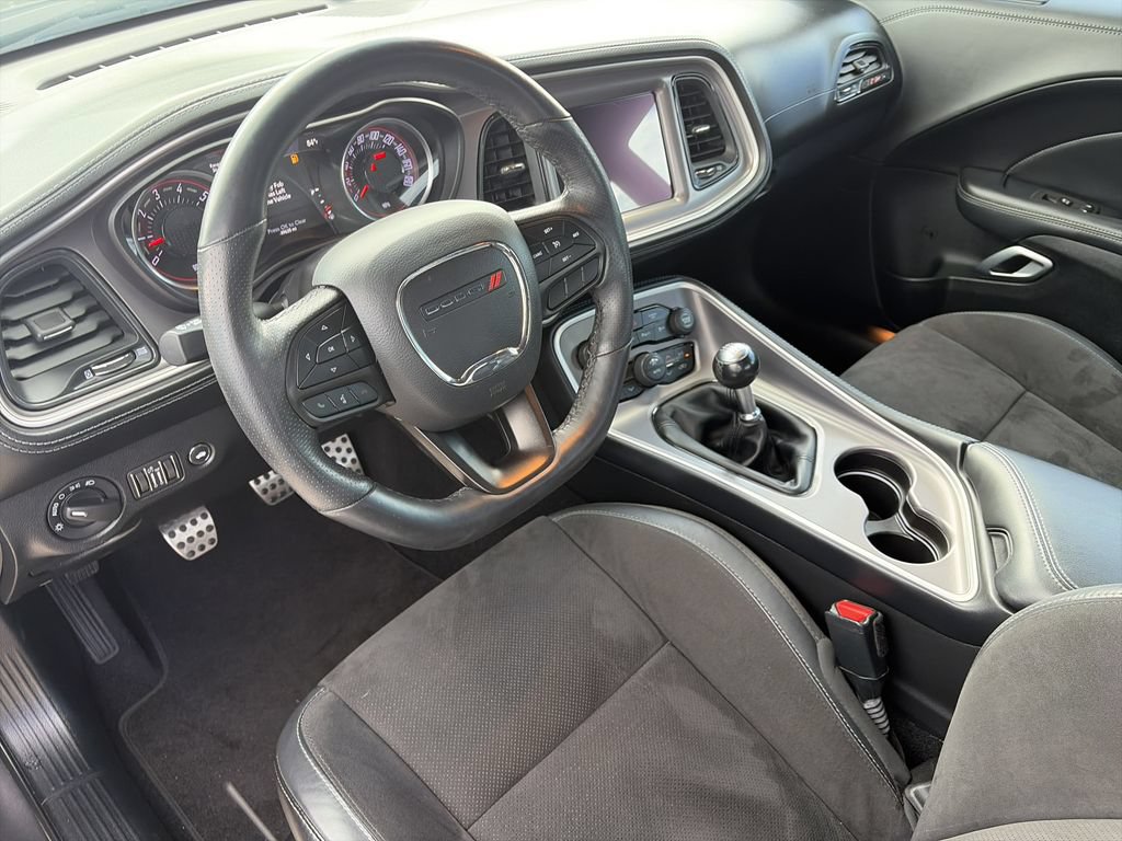 Used 2022 Dodge Challenger R/T Scat Pack RWD image 11