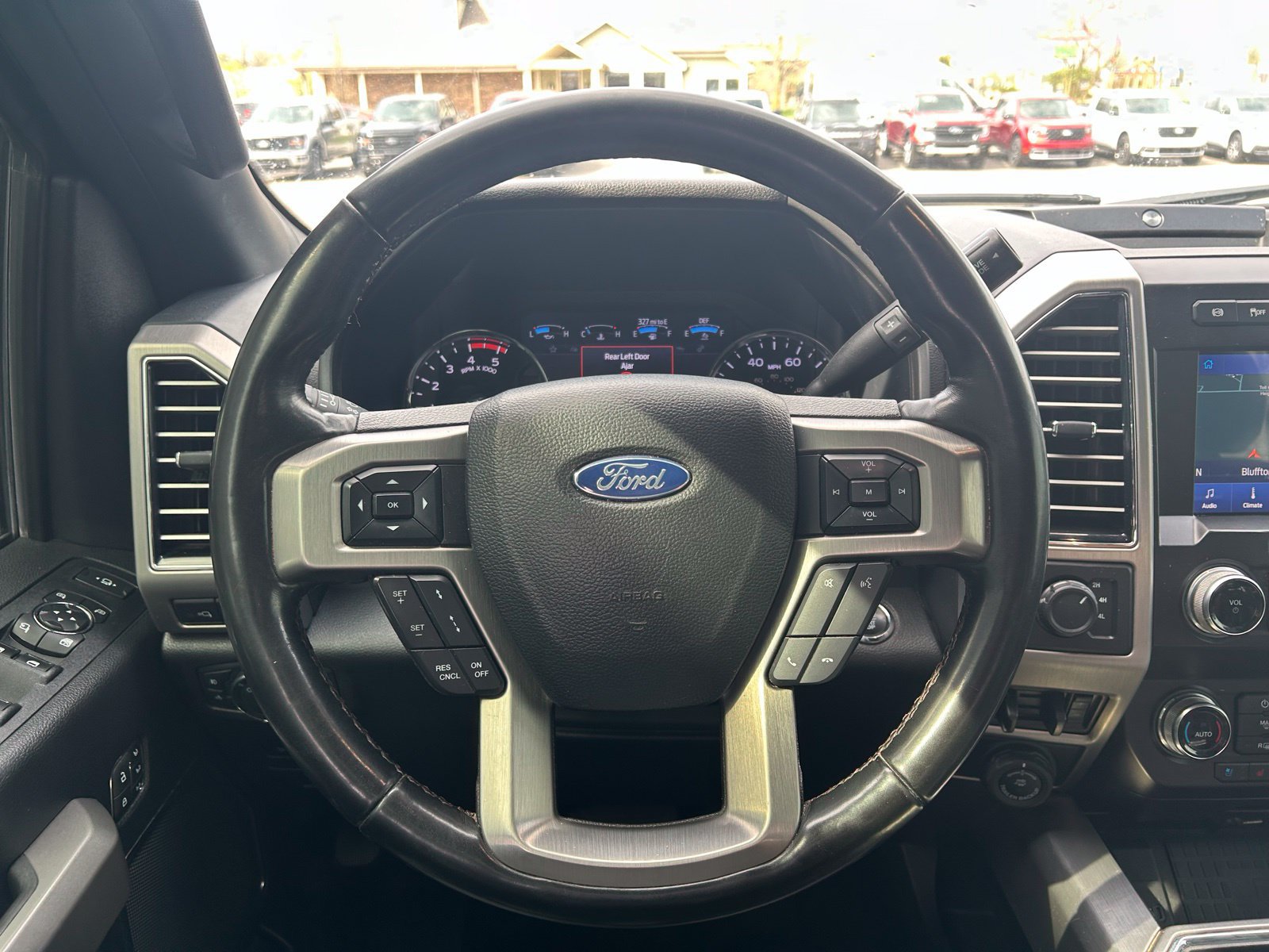Used 2021 Ford F350 Platinum w/ FX4 Off-Road Package AWD/4WD image 13