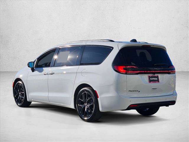 New 2026 Chrysler Pacifica Select image 9
