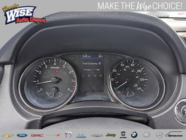 Used 2018 Nissan Rogue SV image 12