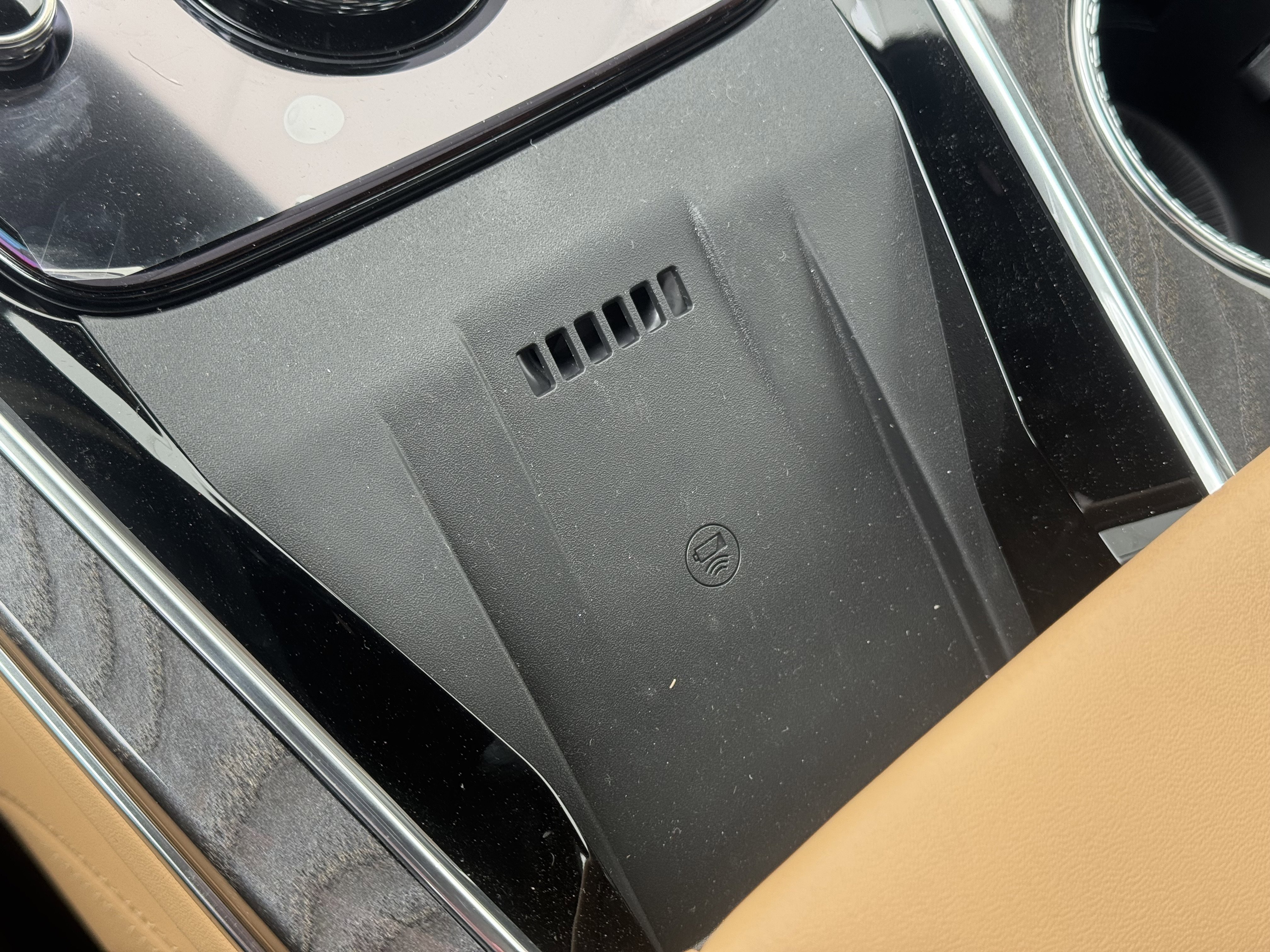 New 2025 Cadillac Escalade IQ Luxury 2 image 25