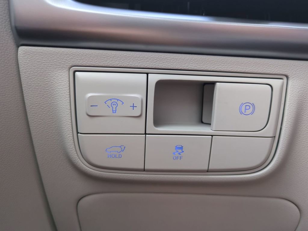 New 2026 Hyundai Tucson Limited image 30