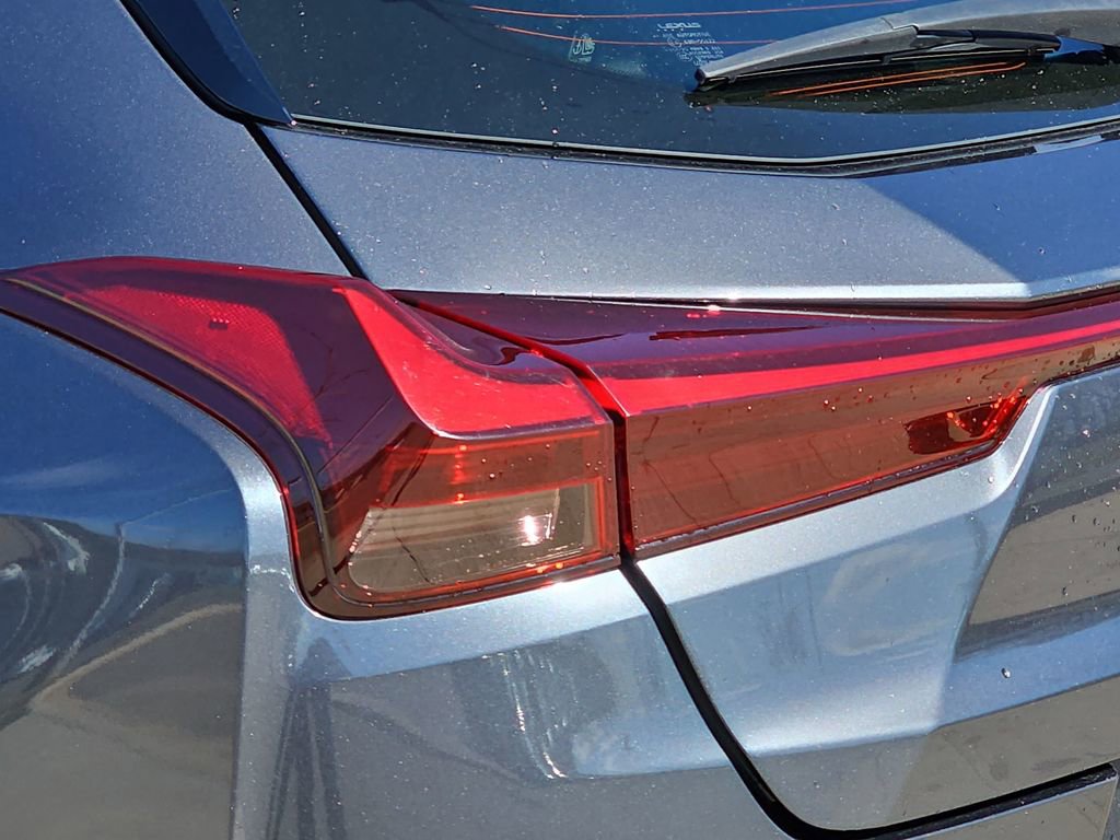 Used 2023 Lexus UX 250h AWD w/ Accessory Package (Z2) image 21