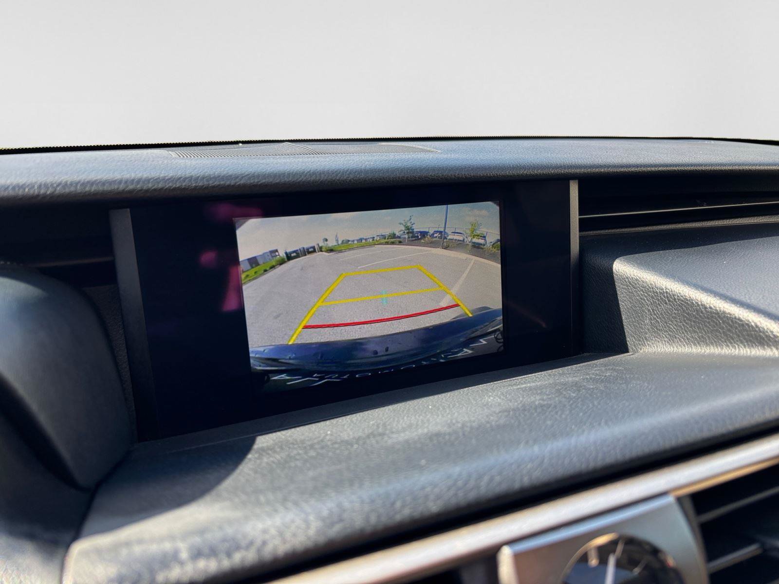 Used 2019 Lexus IS 300 w/ Premium Package RWD image 22