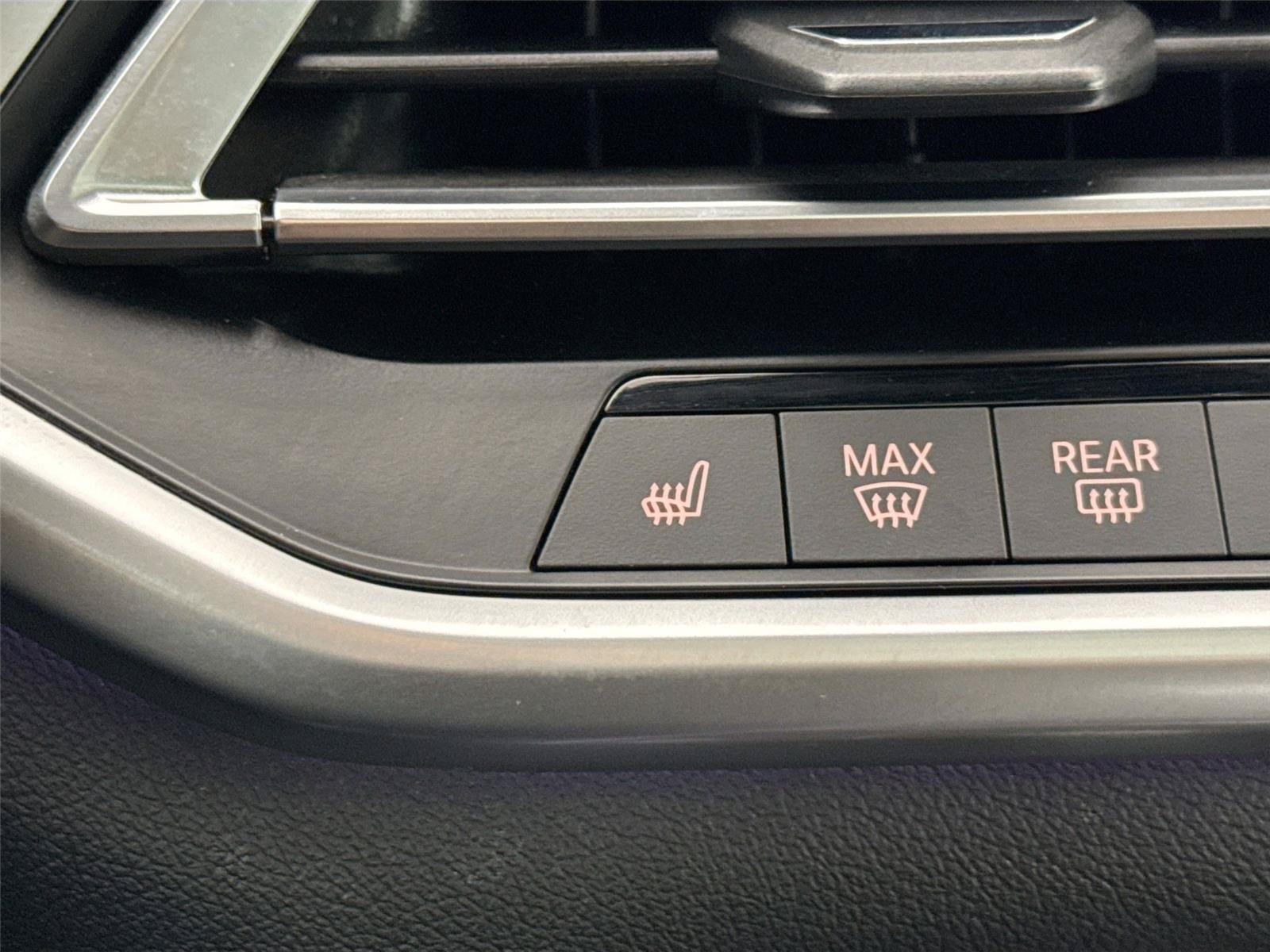 Used 2019 BMW X5 xDrive40i w/ Premium Package 2 AWD/4WD image 8