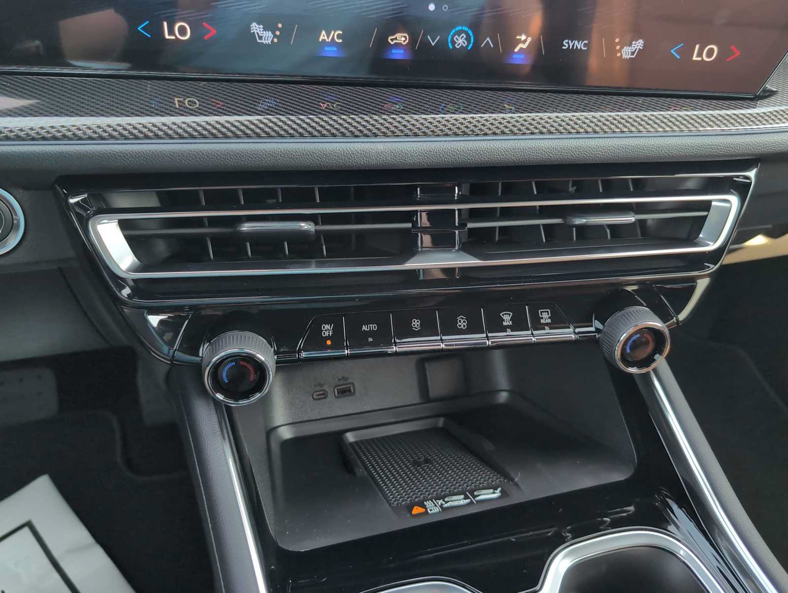 New 2027 Chevrolet Traverse Z71 AWD/4WD image 18