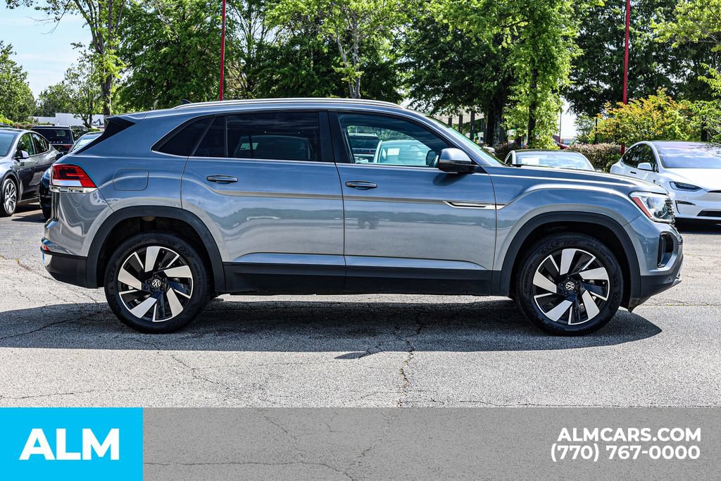 Used 2024 Volkswagen Atlas Cross Sport SE FWD image 10