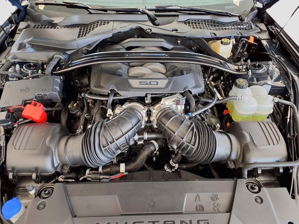 New 2025 Ford Mustang Dark Horse image 25