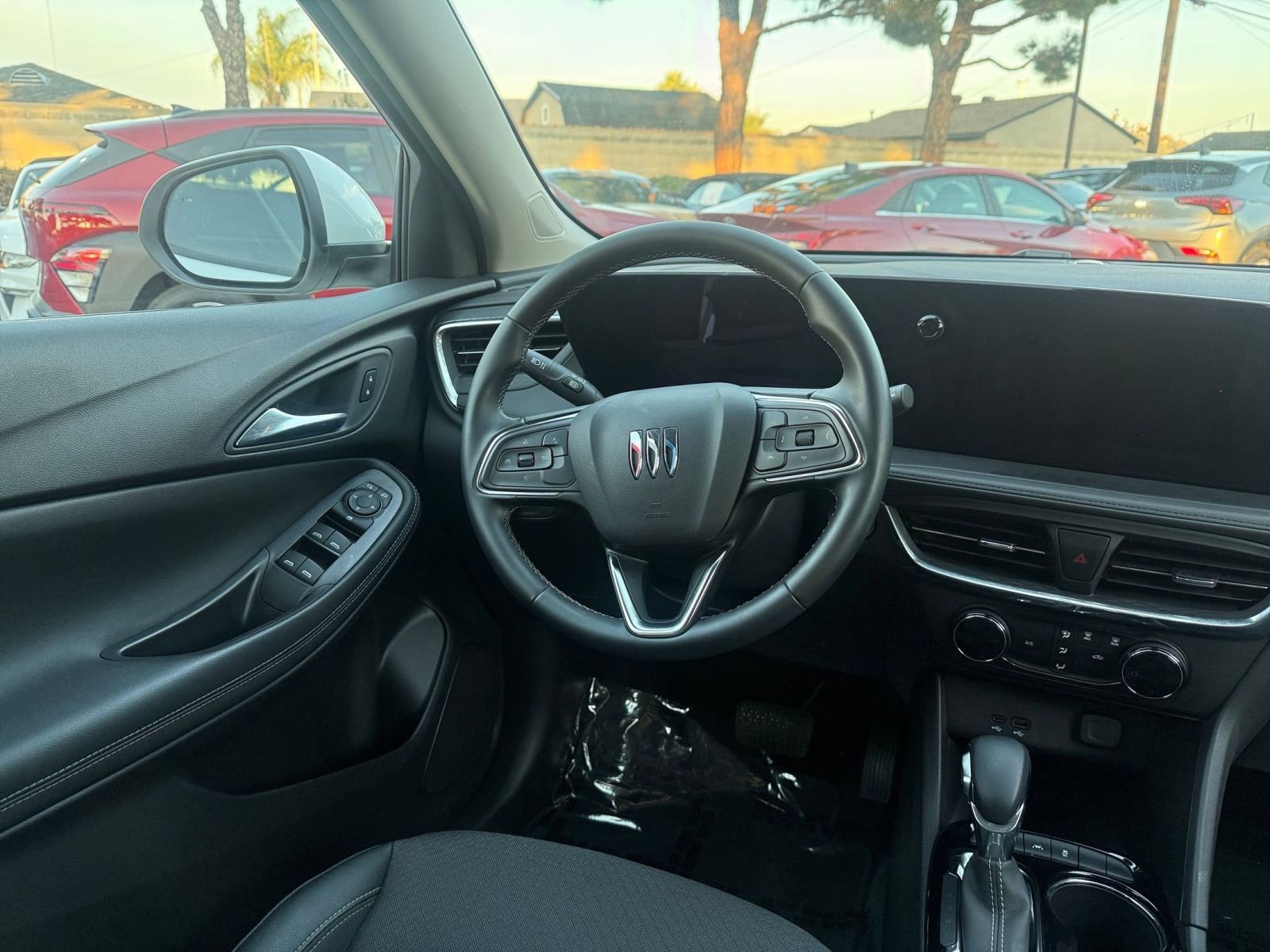 Used 2025 Buick Encore GX Preferred image 30