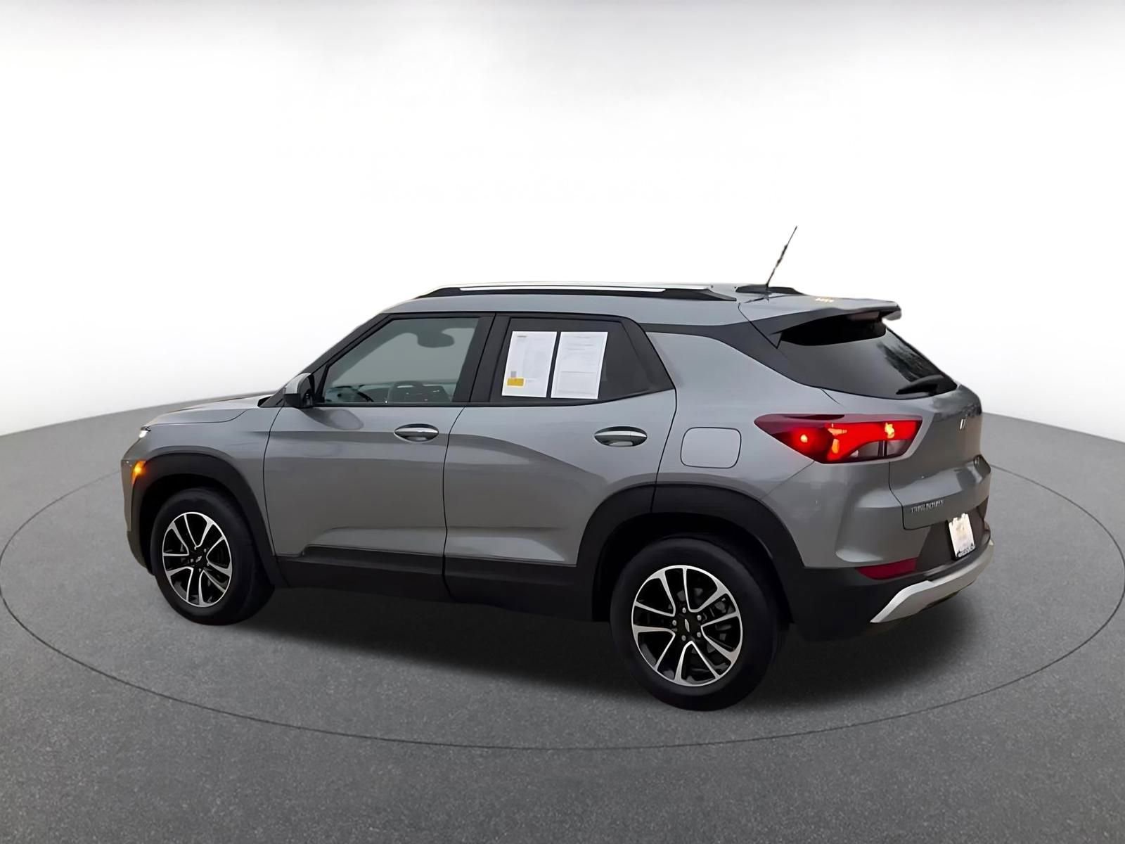 Used 2025 Chevrolet TrailBlazer LT image 10