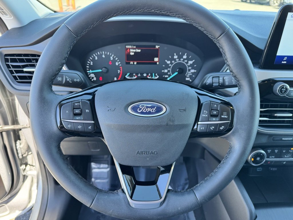 Used 2022 Ford Escape SE w/ Cold Weather Package image 13