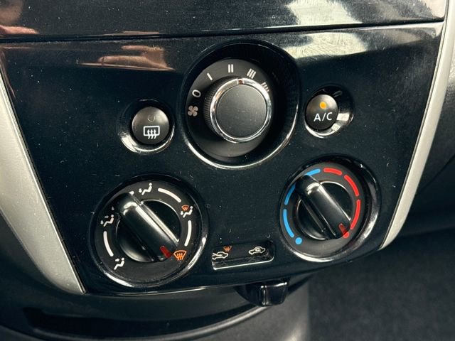 Used 2016 Nissan Versa Note SV image 28