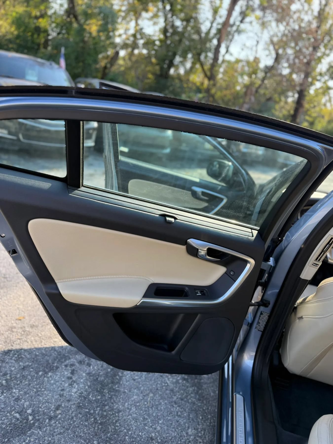 Used 2018 Volvo S60 T5 Inscription Platinum AWD/4WD image 21