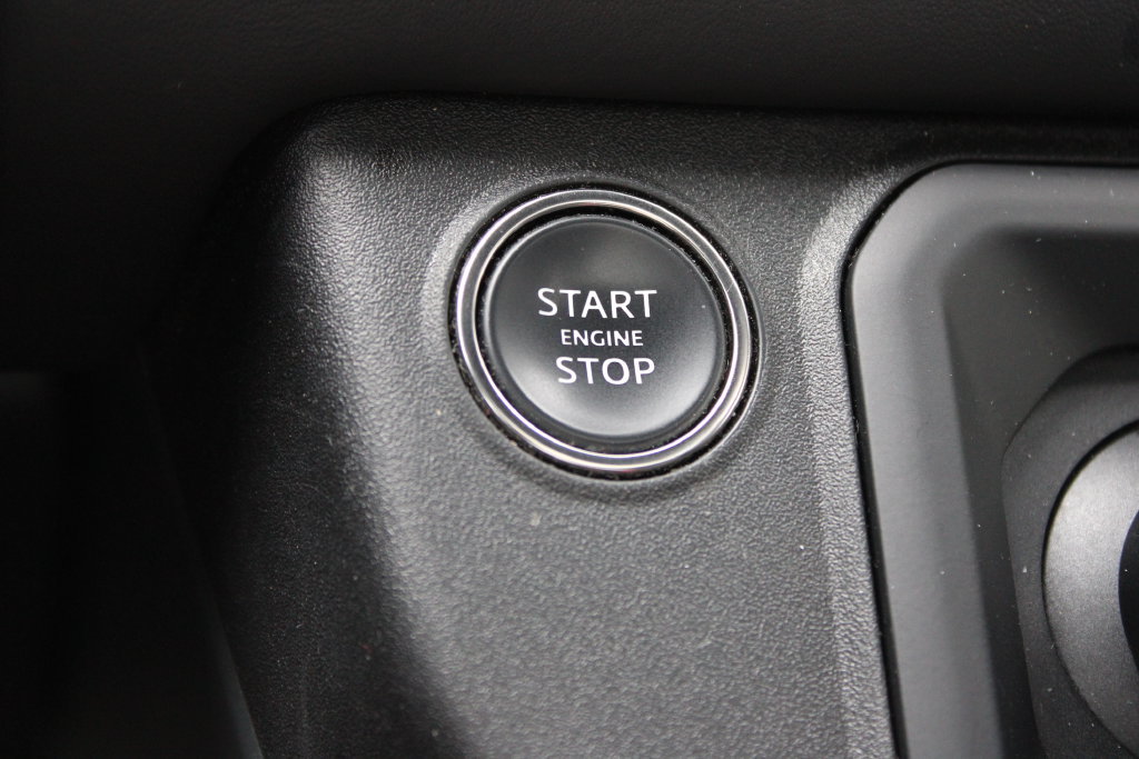 Used 2023 Land Rover Defender 130 X AWD/4WD image 21
