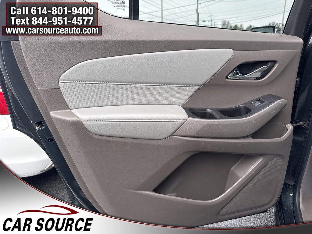 Used 2018 Chevrolet Traverse Premier image 30