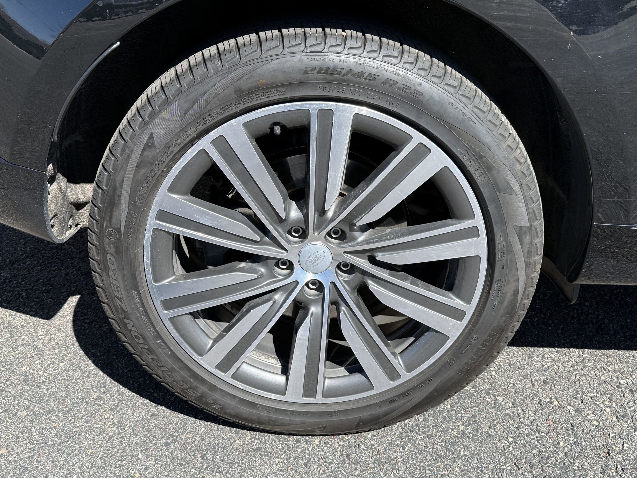 Certified 2023 Land Rover Range Rover SE image 24