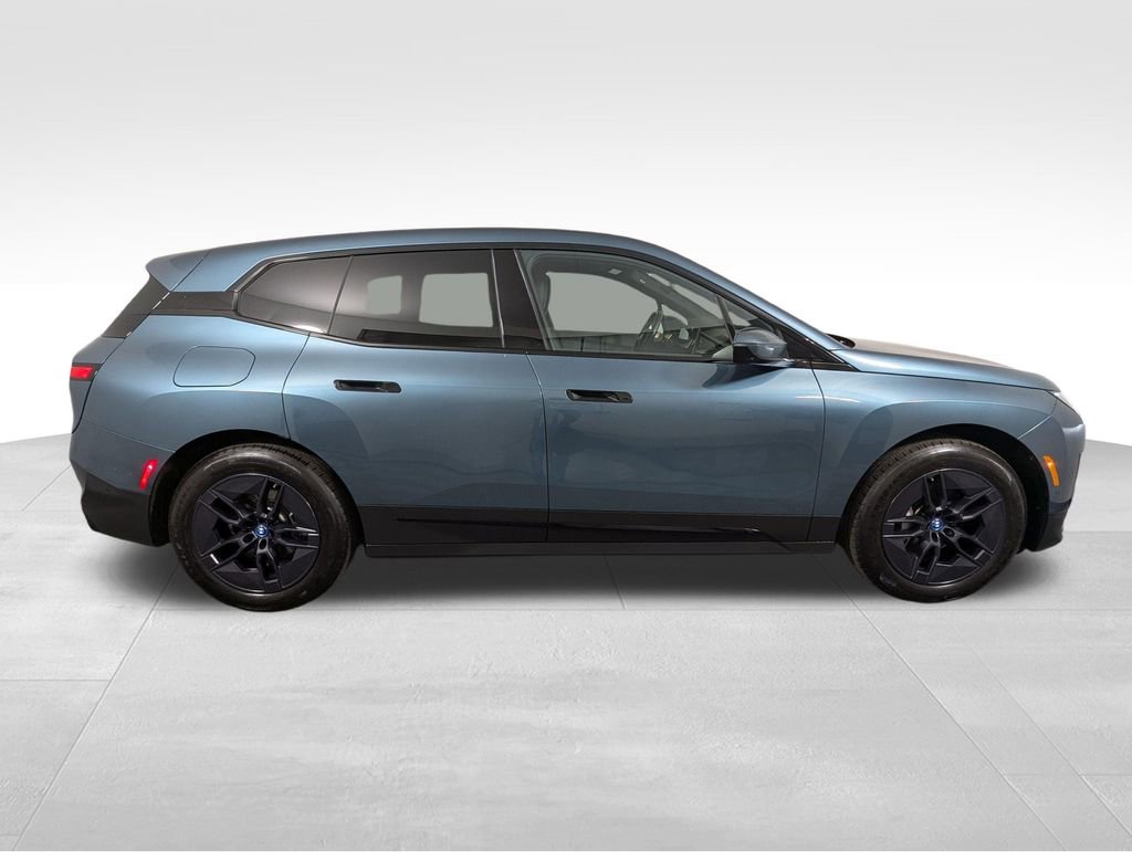 Used 2023 BMW iX xDrive50 w/ Convenience Package image 23
