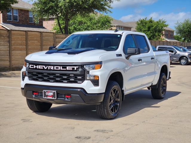 Used 2025 Chevrolet Silverado 1500 Custom Trail Boss w/ LPO, Dark Essentials Package AWD/4WD image 11