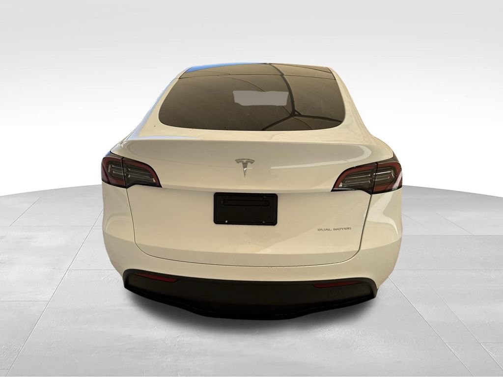 Used 2023 Tesla Model Y Long Range AWD/4WD image 7