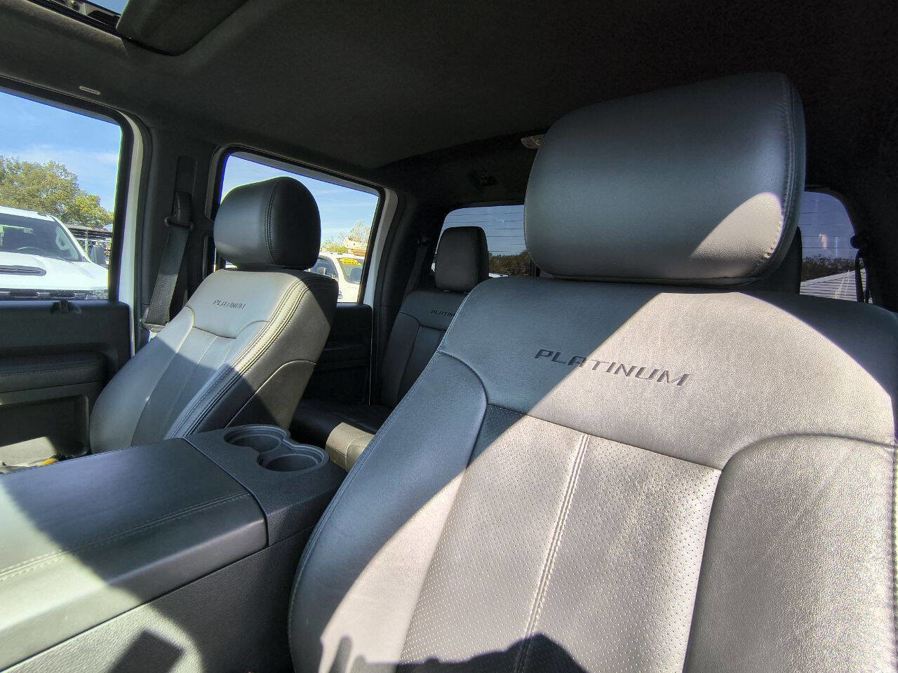 Used 2016 Ford F250 Platinum w/ FX4 Off-Road Package image 15