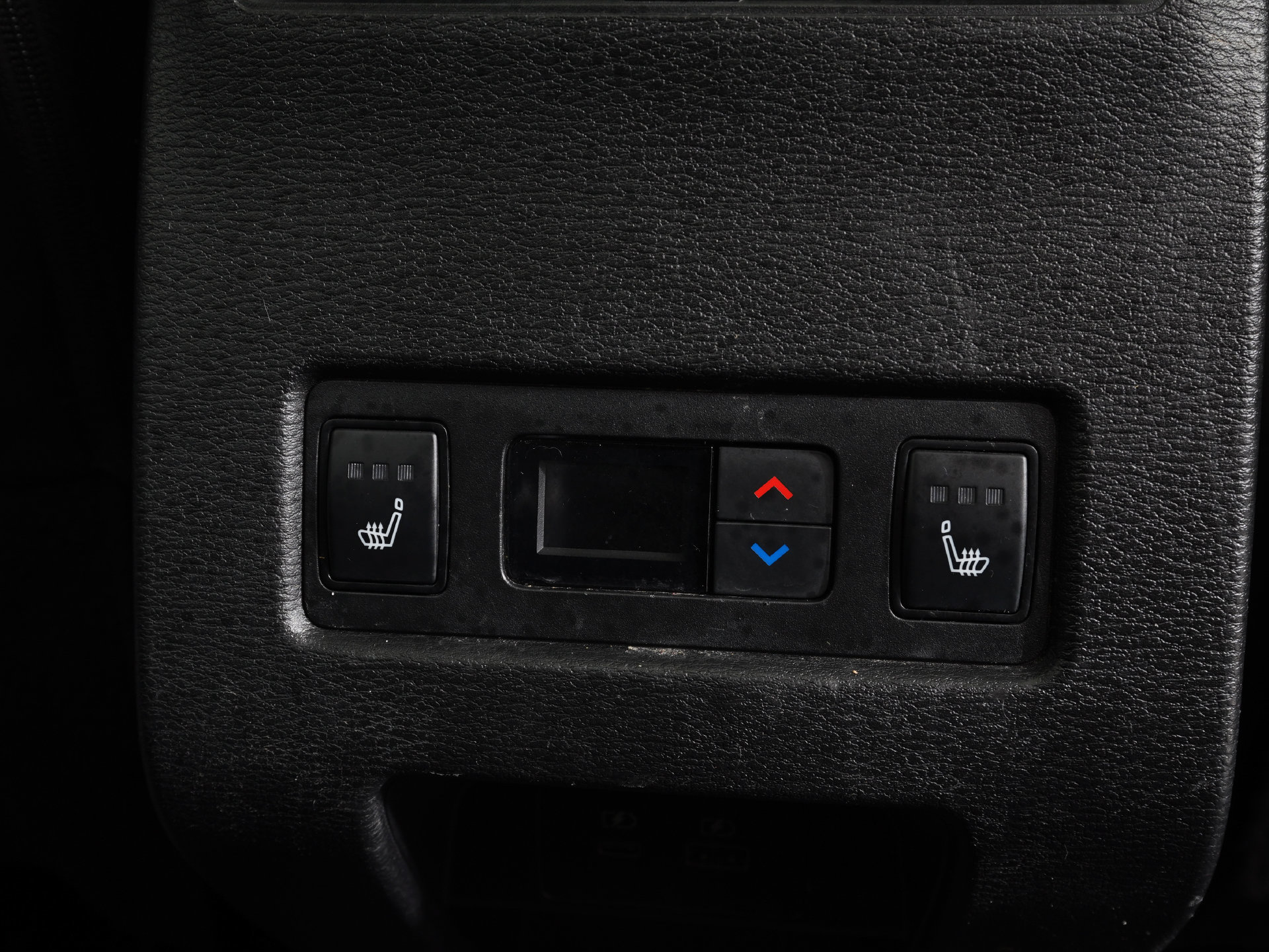 Used 2024 Mitsubishi Outlander SEL FWD image 11