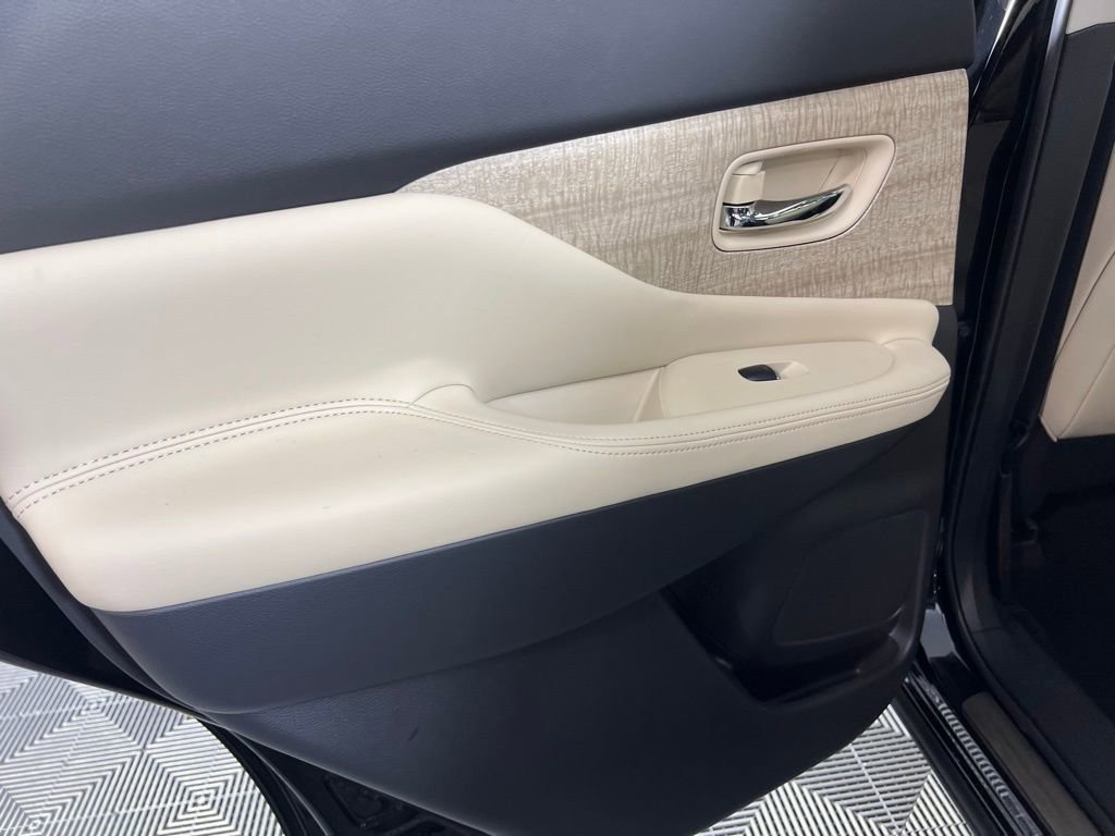 Used 2024 Nissan Murano SL image 28