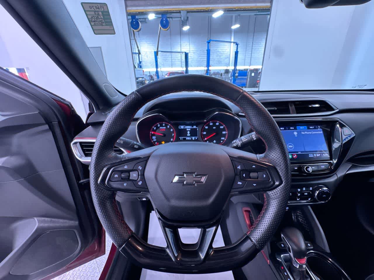 Used 2023 Chevrolet TrailBlazer RS w/ Convenience Package FWD image 15