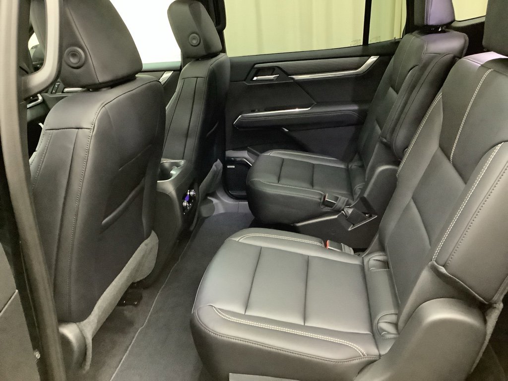 New 2026 GMC Acadia Elevation w/ Black Edition image 28