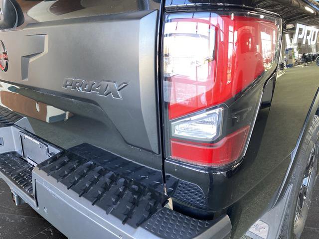 Used 2023 Nissan Titan PRO-4X w/ Pro-4x Convenience Package image 37